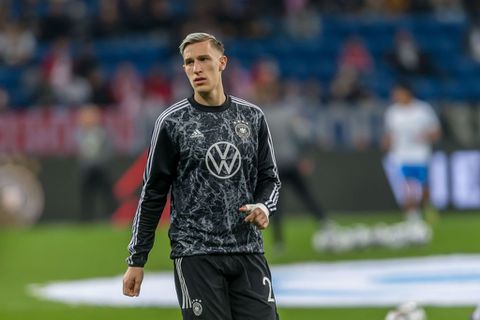 Dit zijn Nico Schlotterbeck en David Raum, de onbekende Duitse basisklanten tegen Oranje