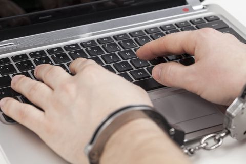 Man die illegale streams van Premier League verkocht moet bijna 1 miljoen pond betalen