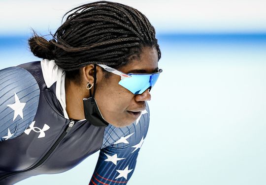 Geen 500 m-medaille voor Femke Kok en Jutta Leerdam, goud voor Erin Jackson