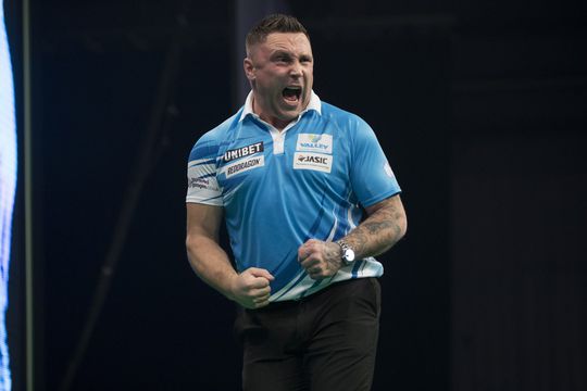 Price en Humphries spelen gelijk in héérlijk 1e Premier League-potje van de avond