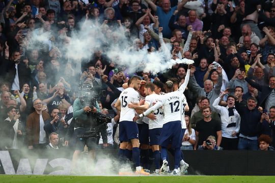 🎥 | Check hier de brace van Harry Kane in de 1e helft bij North London Derby