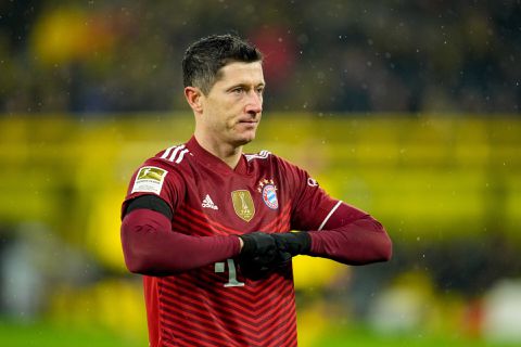 Gouden Bal of niet, Robert Lewandowski leidt Bayern naar winst in heerlijke Klassiker