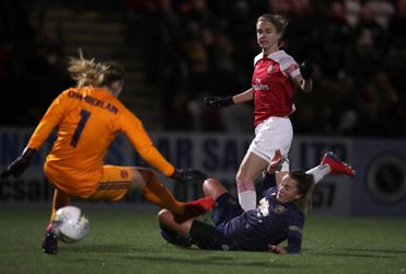 Nice! Miedema in heldenrol loodst Arsenal naar finale League Cup