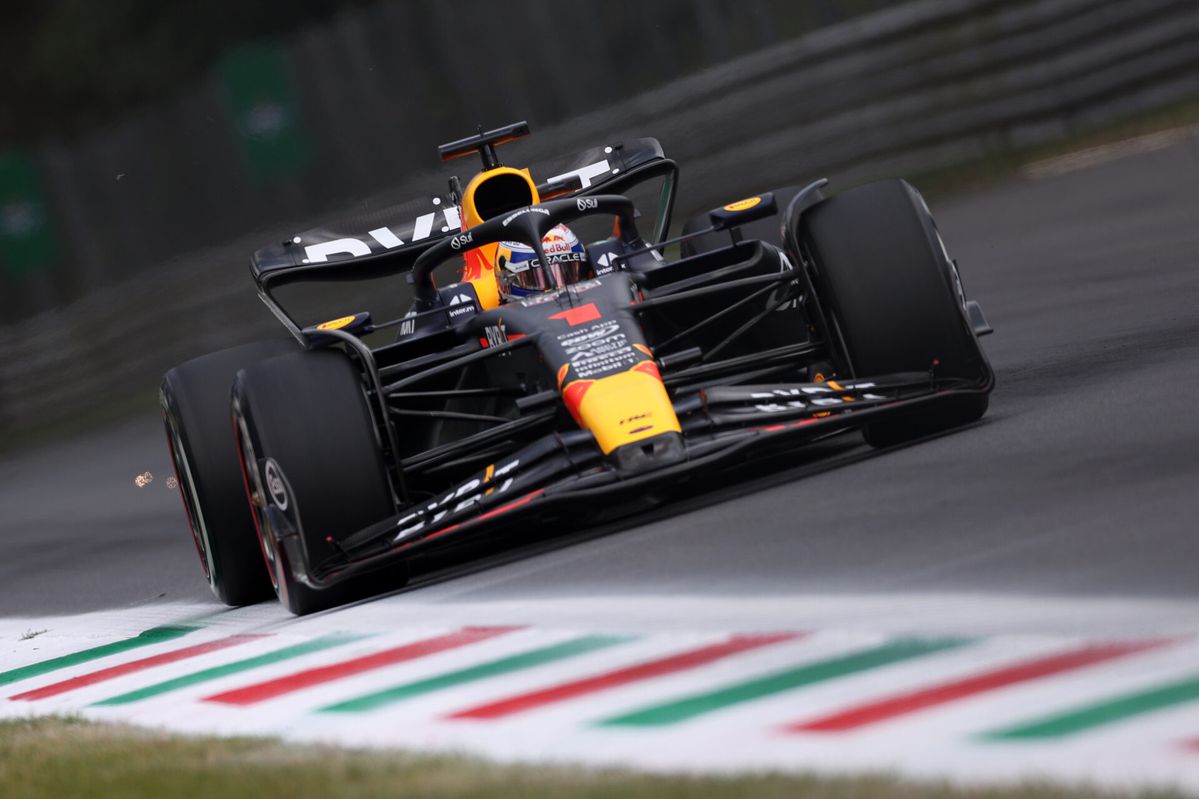 VT1 in Monza: Italiaanse tifosi zien Carlos Sainz op paar honderdsten van Max Verstappen eindigen