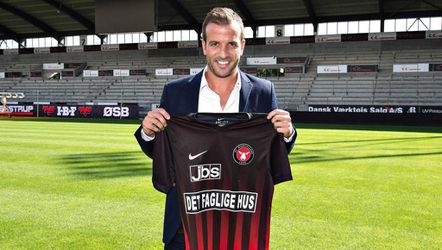 Debuut Van der Vaart bij Midtjylland loopt uit op teleurstelling