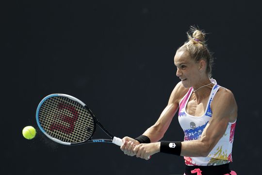 Arantxa Rus vergooit winnende positie en ligt uit de Australian Open