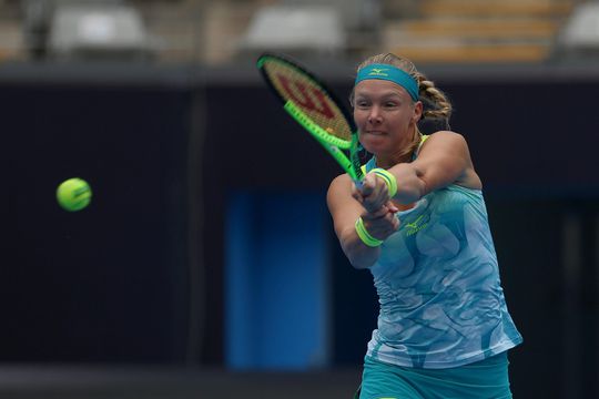 Bertens na 1 ronde al klaar in Peking