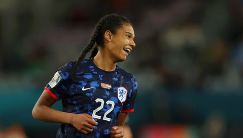 🎥 | Welke is mooier: de 3-0 of 6-0 van Esmee Brugts?