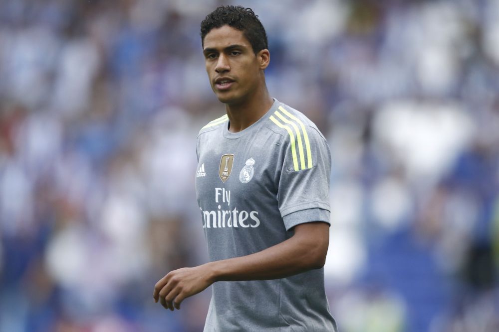 Varane goed de lul: Verdediger vergeet alarm, inbrekers slaan meteen toe