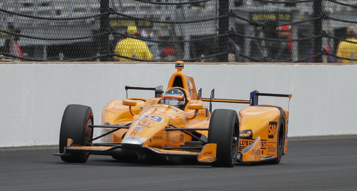 Alonso's Indy500-droom kan de prullenbak in: kapotte motor