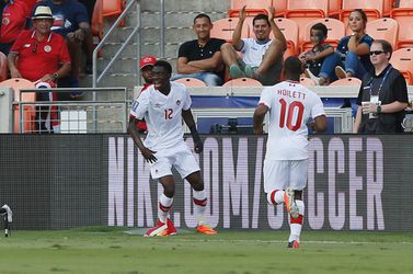 Alphonso Davies (16): van vluchteling naar voetbalsensatie op de Gold Cup