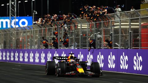 De WK-stand na Saoedi-Arabië: Max Verstappen pakt belangrijk puntje door snelste ronde