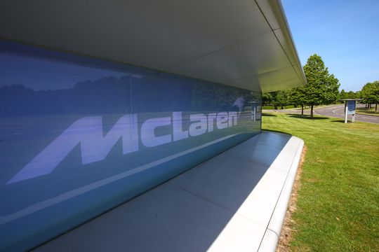 F1-team McLaren krijgt flinke boete na dood monteur