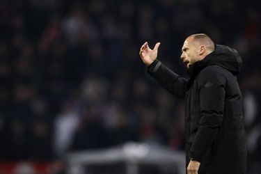John Heitinga sloopt Ajax na Emmen-thuis: 'Een verschrikkelijke wedstrijd om naar te kijken'