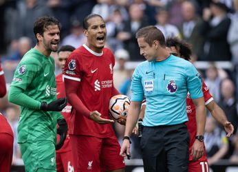 Virgil van Dijk hangt straf boven het hoofd nadat hij dit zei tegen scheidsrechter na rode kaart