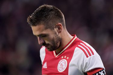 Niet Ajax, maar AZ koploper: Amsterdammers spelen in eigen huis gelijk tegen Go Ahead Eagles