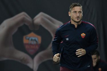 Levende Roma-legende Totti speelt z'n laatste wedstrijd