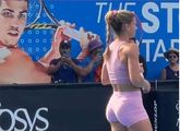 📸 | Tennisster Camila Giorgi maakt Canadees publiek gek, met spel maar vooral haar outfit featured image