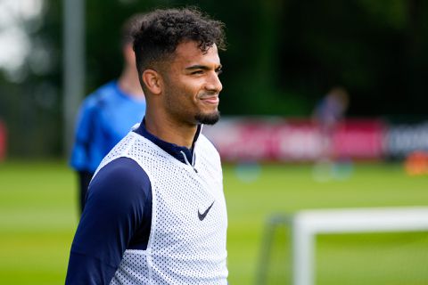 'Onderhandelingen tussen Ajax en AZ over Owen Wijndal gaan de goede kant op'