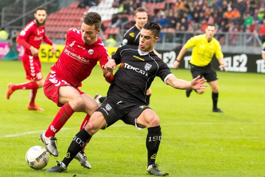 Heracles verliest in Utrecht met 4-2 van tien man