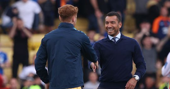 Giovanni van Bronckhorst wint nipt met Rangers bij openingsduel Schotse competitie
