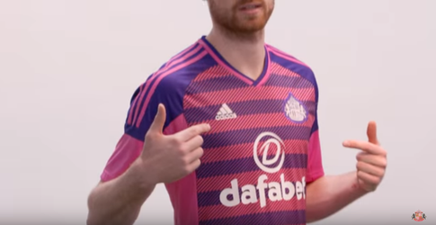 Mooi of spuuglelijk? Sunderland gaat spelen in roze met paars