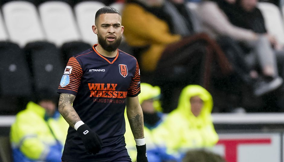 Deze aanvaller (30) kapt er na 130 Eredivisie-duels mee: 'Helemaal klaar met de voetbalwereld'