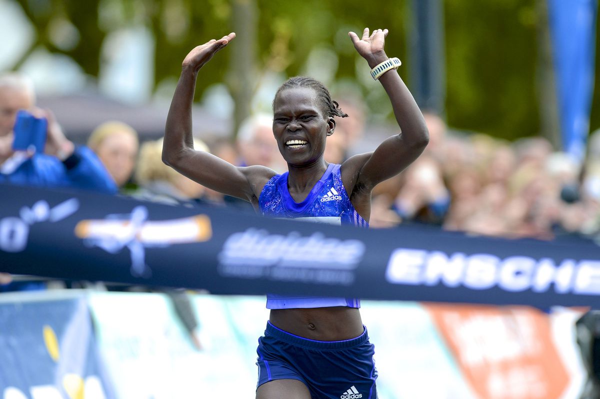 Parcoursrecord Jebet in marathon Enschede