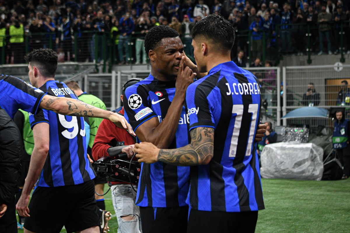 🎥 | Goals gemist? Check hier de highlights van de 3-3 tussen Inter en Benfica