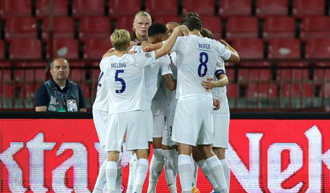 Nations League: Feyenoord-avondje met assist Pedersen en blunder Marciano