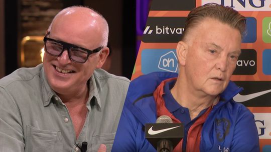 🎥​​ | René van der Gijp kijkt met verbazing naar Louis van Gaal: 'Man van 70 die het over niets heeft'