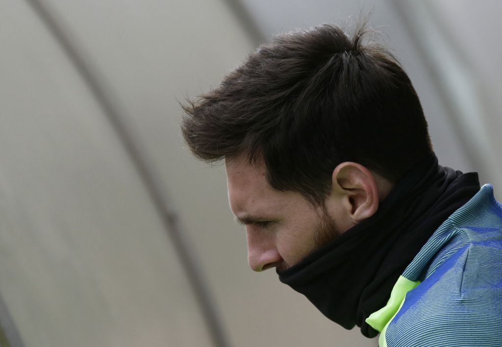 Messi kan (nog) niet bijtekenen bij Barça door salarisbeperking