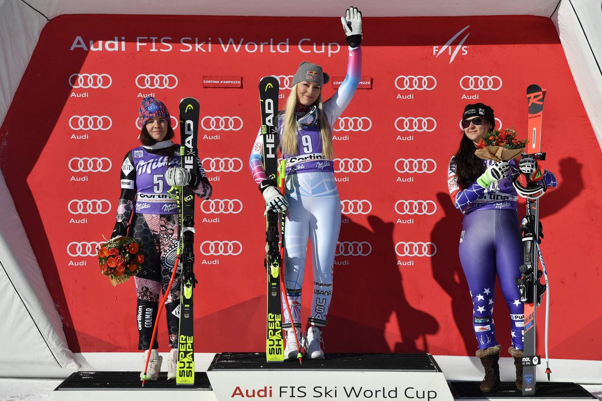 Lindsey Vonn wint voor de 79e keer een wereldbekerwedstrijd en ruikt record