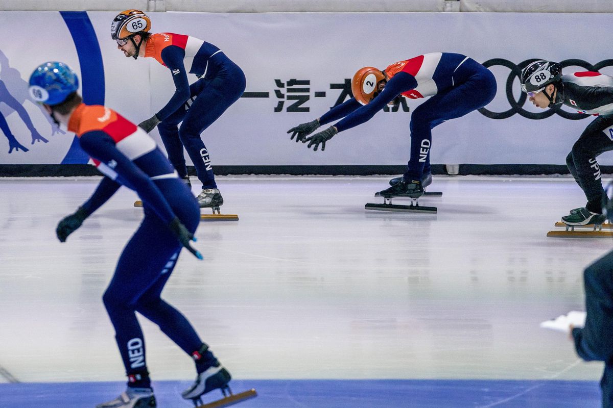 Knegt is de grote man en helpt relayteam naar finale