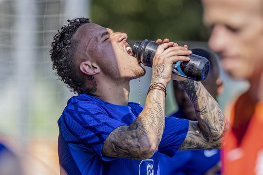 PSV heeft nieuwe buitenspeler binnen! Noa Lang tekent langdurig contract in Eindhoven