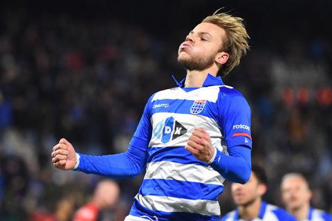 TV-gids: op deze zender kijk je vanavond naar KKD-koploper PEC Zwolle