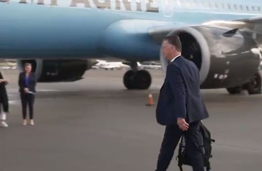 🎥​ | Daar gaan ze! Nederlands elftal op weg naar Qatar voor WK