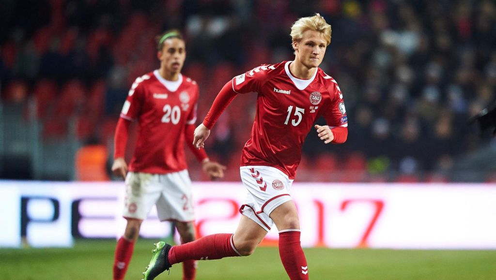 Ramp voor Ajax? Dolberg geblesseerd