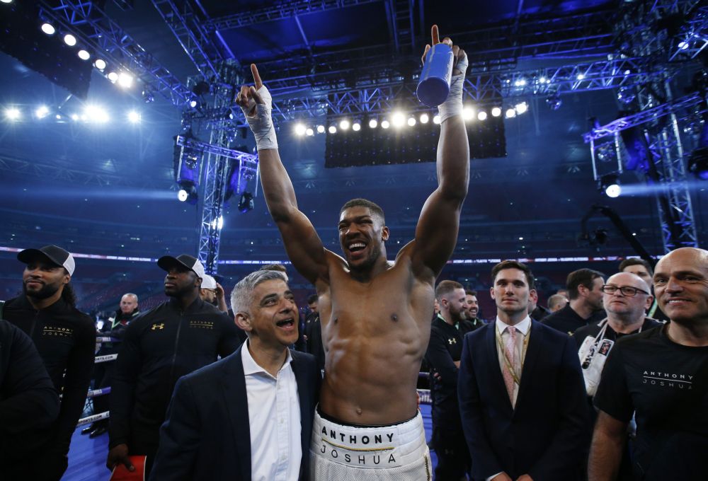 Joshua geeft Klitschko nog een kans: 'Rematch is geen probleem'