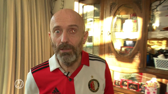 🎥 | Superfan heeft glazen Feyenoord-kunstoog: 'Kijk zéker uit naar De Klassieker'