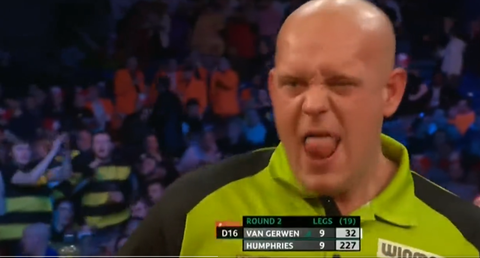 🎥 | Waarom waren Michael van Gerwen en Luke Humphries zo opgefokt bij de Masters?