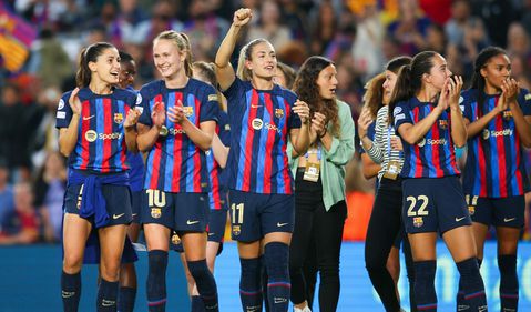 Ongekend! Barcelona vrouwen voor 2e jaar op rij kampioen zonder 1 keer te verliezen
