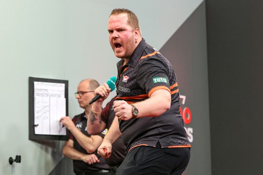 🎥 | Dubbelkoning Dirk van Duijvenbode en Danny Noppert naar laatste 16 bij Euro Tour 2