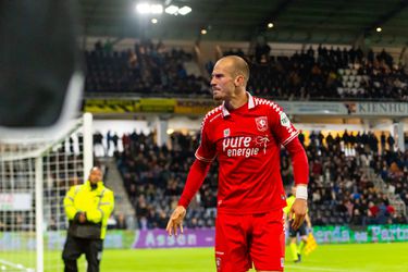 Hercales-fan krijgt stadionverbod van 3 jaar voor slaan FC Twente-speler Vaclav Cerny