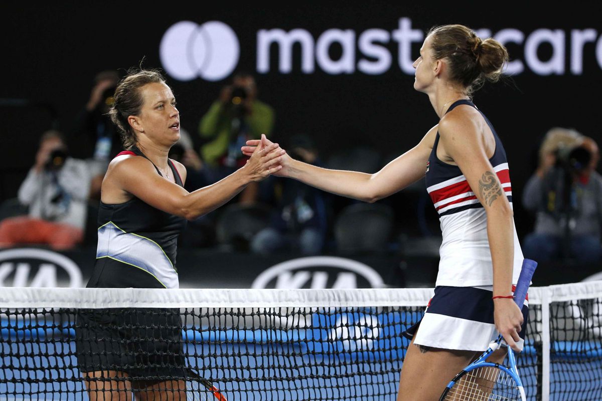 Landgenotes Pliskova en Strychova maken het spannend in Australian Open