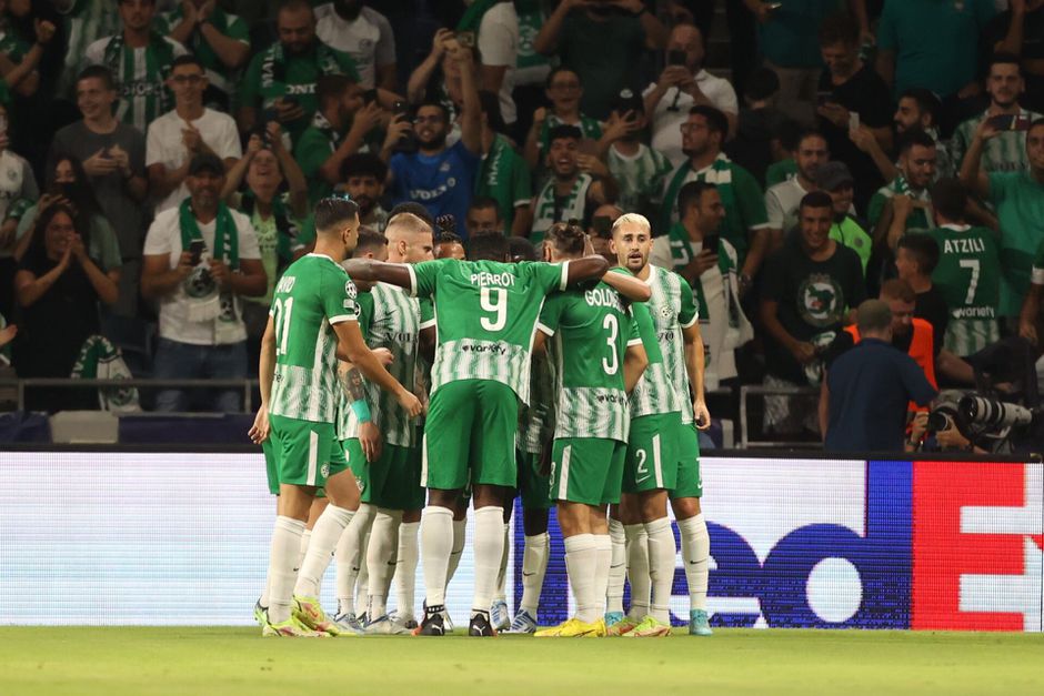 🎥 | Juventus zet zichzelf voor schut tegen Maccabi Haifa, rode kaart gooit roet in het eten van City