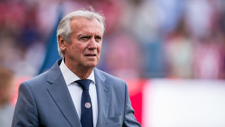 PSV-legende Van der Kuijlen opgenomen na longontsteking