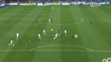 🎥 | Niet met je ogen knipperen: Kylian Mbappé speelt Auxerre 8 minuten na aftrap op hoopje