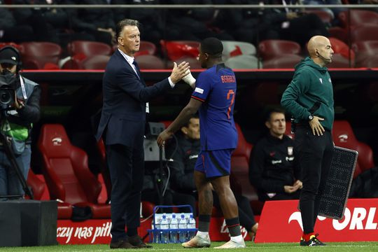 Van Gaal over blessures: 'Ik denk niet dat Memphis en Berghuis tegen België gaan spelen'