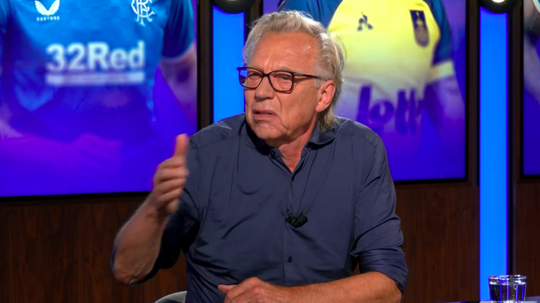 Jan Mulder snapt transfer De Ketelaere naar Milan niet: 'Had naar Leeds moeten gaan'